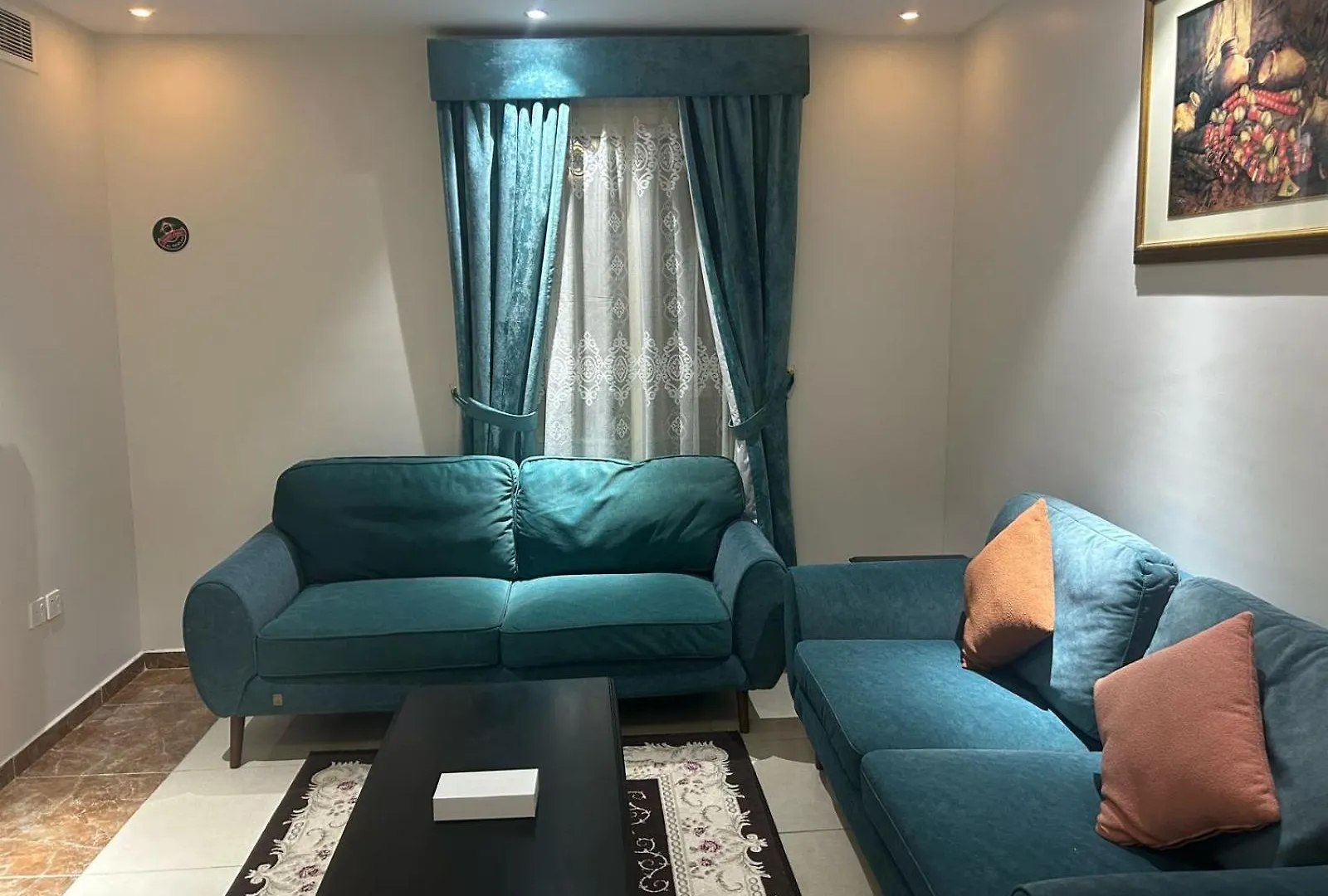 Hotel apartamentowy الجوهرة الاولى للشقق المخدومة Dżedda